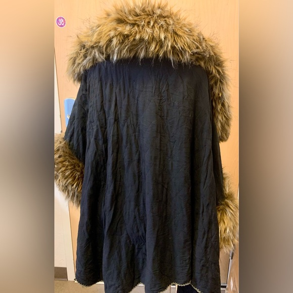 Bl^nk London Anthropologie Black Cape - Picture 2 of 5
